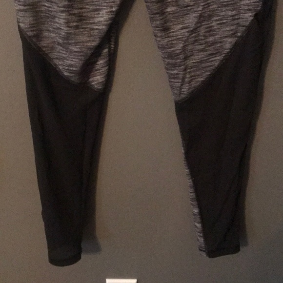 Victoria Secret Leggings - Picture 4 of 6